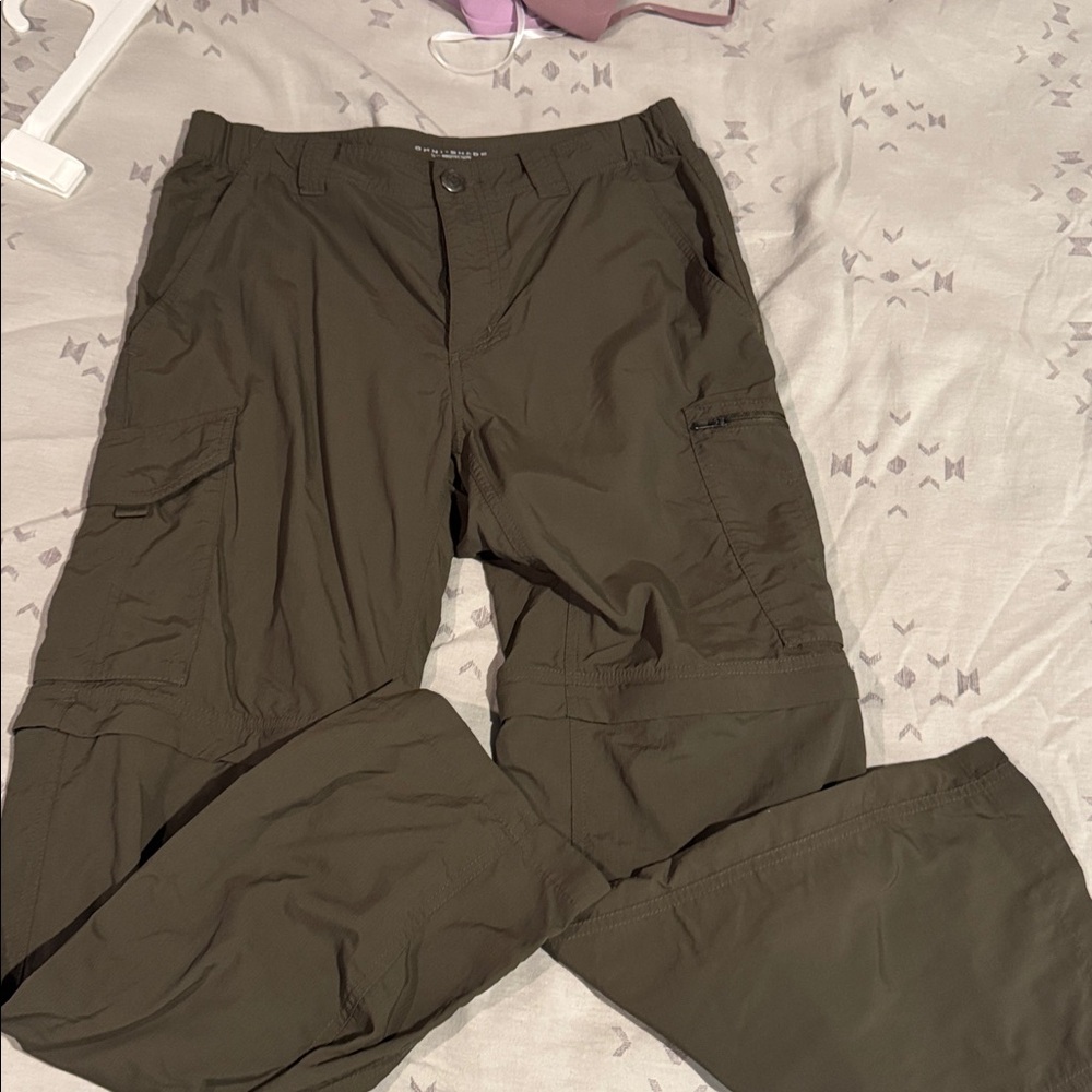 Columbia Olive Green Cargo Pants w/zip to shorts